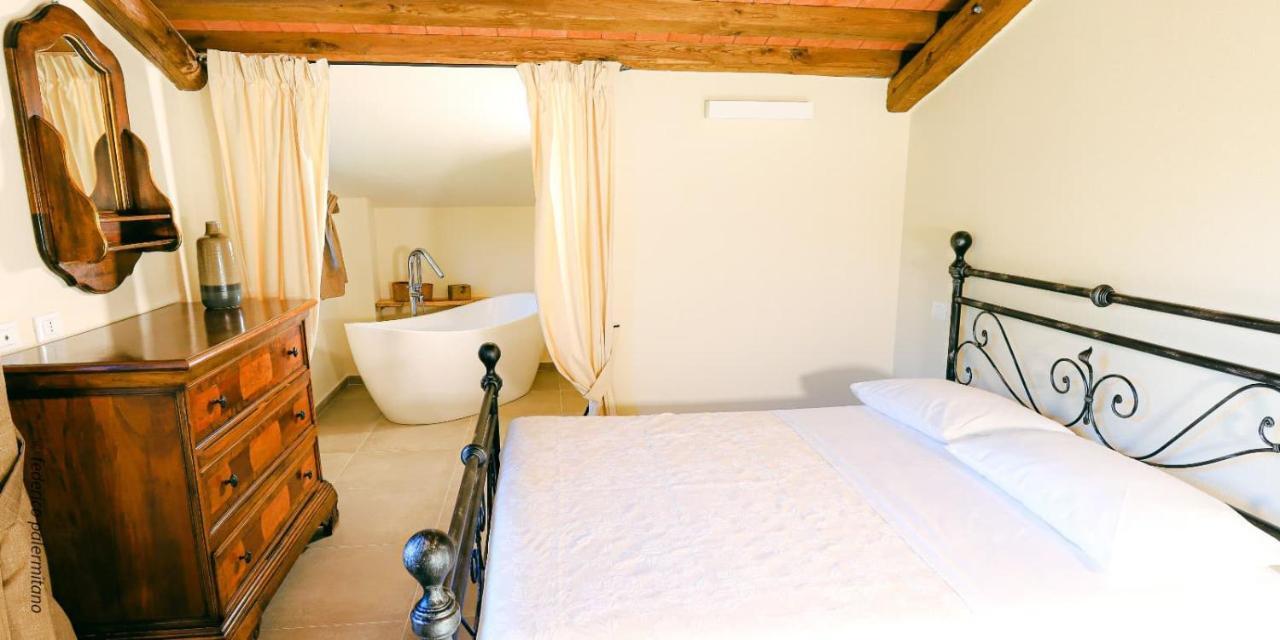 Agriturismo I Giunchi Mochignano Luaran gambar